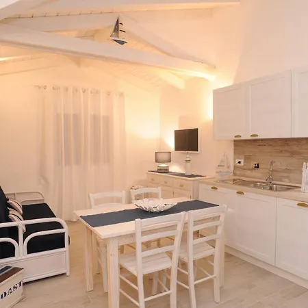 Ξενοδοχείο με διαμερίσματα Sardegnasummer Li Mori Budoni